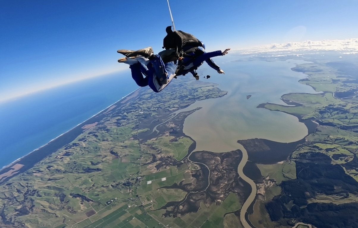 16,000ft Skydive with Skydive Auckland - Photo 1 of 10